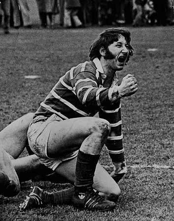Legendary full-back JPR Williams playing for Bridgend RFC
