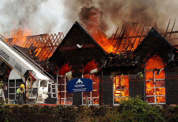 A fire which destroyed a Pontypridd Primary School